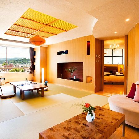 Hotel Honjin Hiranoya Kachoan Takayama  Esterno foto