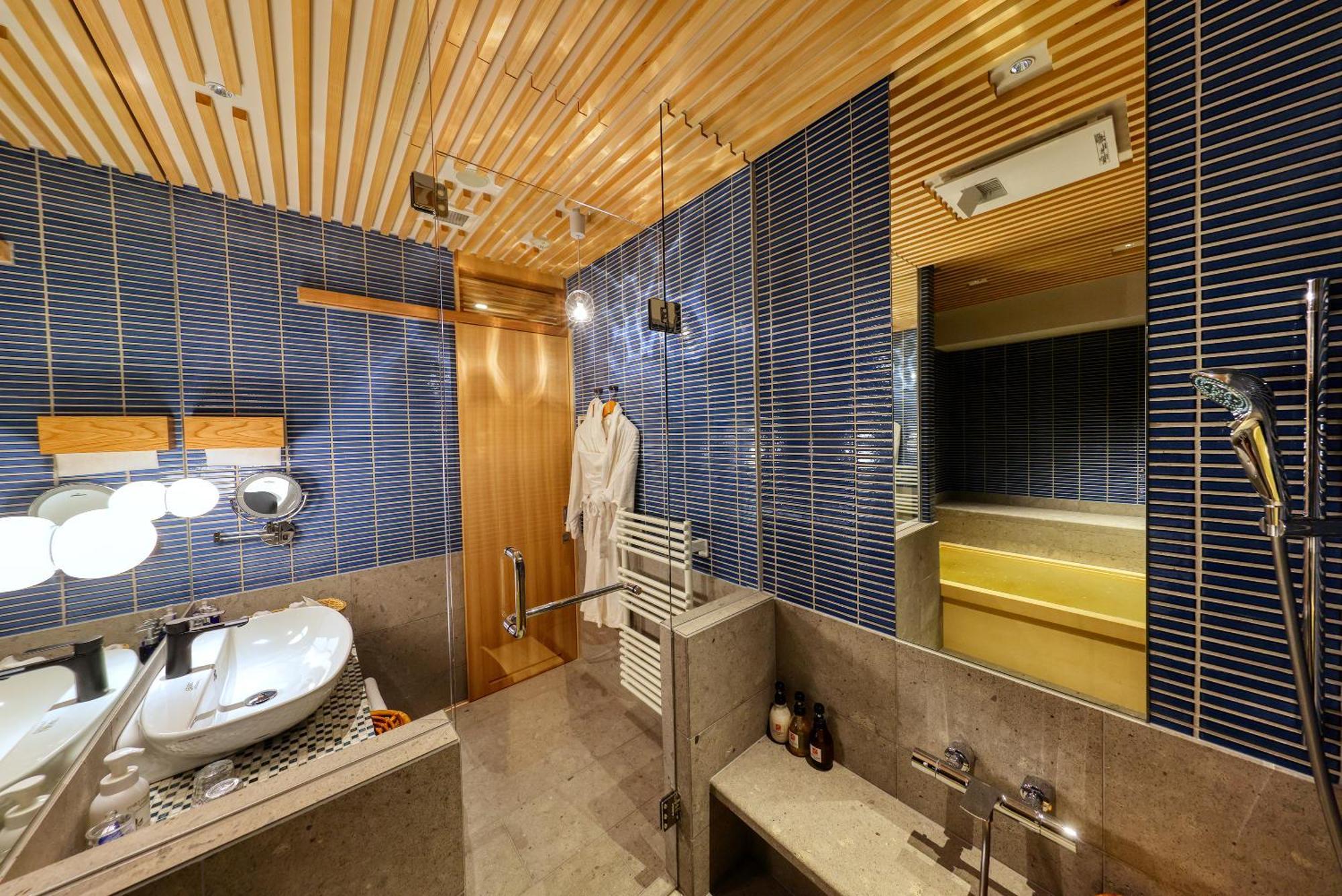 Hotel Honjin Hiranoya Kachoan Takayama  Esterno foto