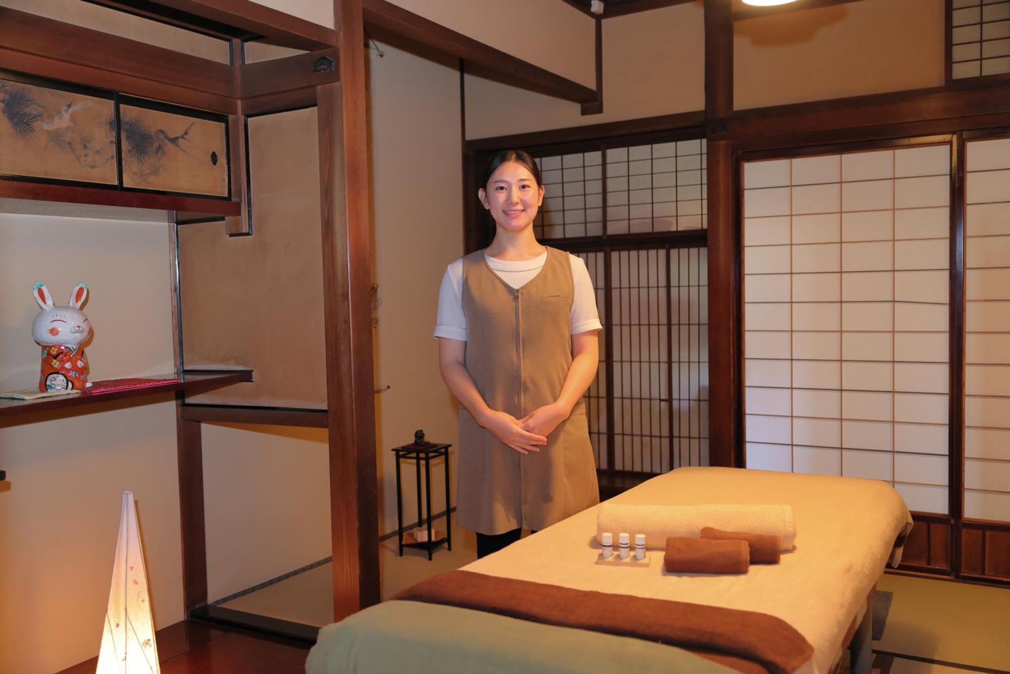 Hotel Honjin Hiranoya Kachoan Takayama  Esterno foto