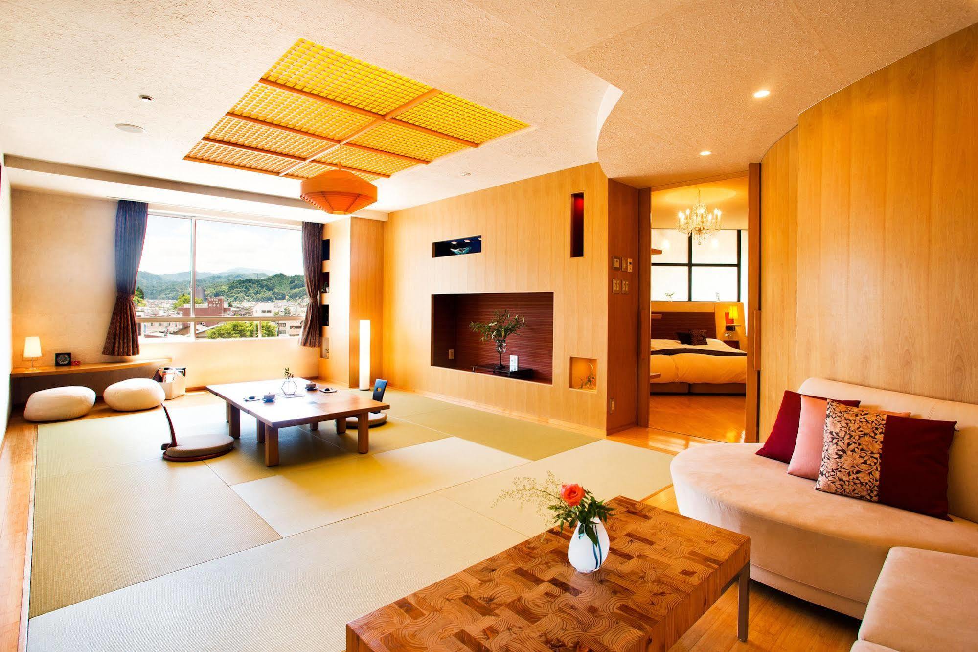 Hotel Honjin Hiranoya Kachoan Takayama  Esterno foto